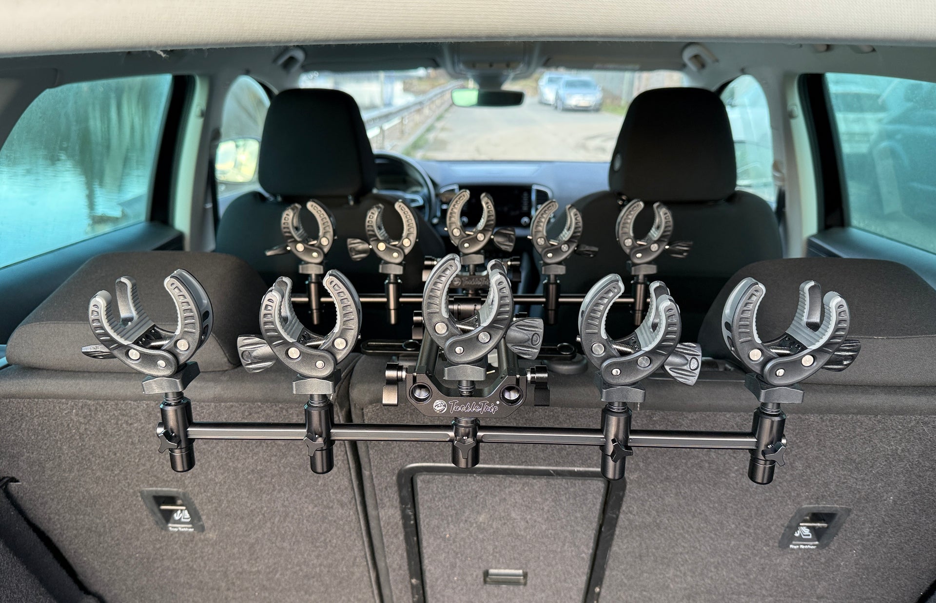REVOLUTION RACK (3 Rods)